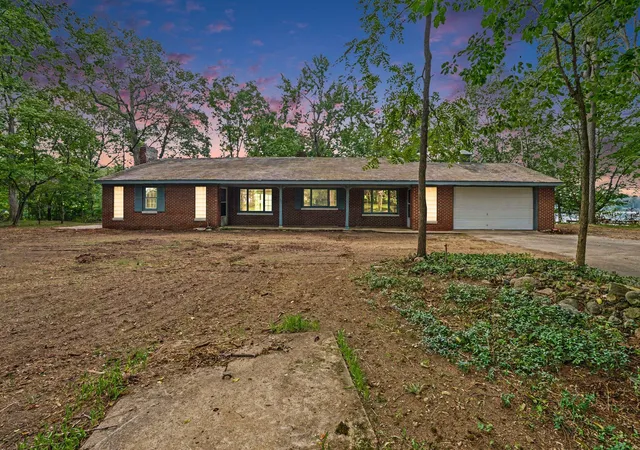 Photo 2 of Single family home for sale at 10403 S Chapin Ln, Berrien Springs, MI 49103 | MLS# 69026047248 | Listing updated on 2026-09-11