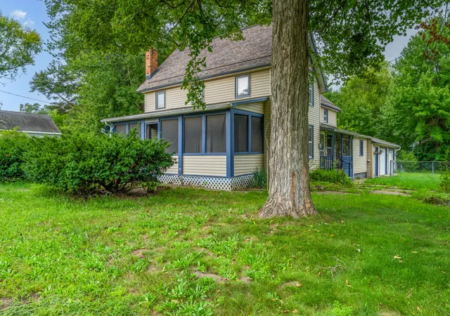 Single family home for sale at 4960 Paw Lake Rd, ColomaCharterTownship_Berrien, MI 49038 | MLS# 69026047246
