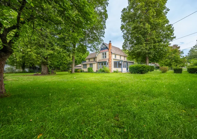 Photo 3 of Single family home for sale at 4960 Paw Lake Rd, Coloma Charter Township Berrien, MI 49038 | MLS# 69026047246 | Listing updated on 2026-09-04