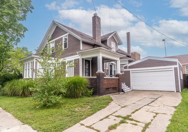 Listing Photo 3 - Condo for sale in building located at 1206th Ter St, Muskegon, MI 49442