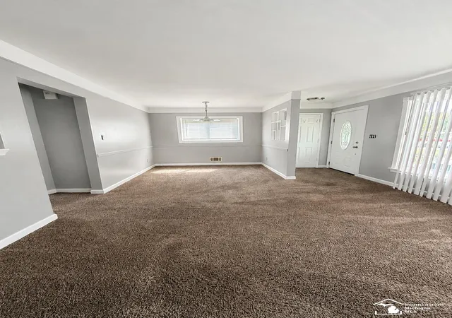 Photo 3 of Single family home for sale at 8501 Pardee St, Taylor, MI 48180 | MLS# 57050220910 | Listing updated on 2026-09-08