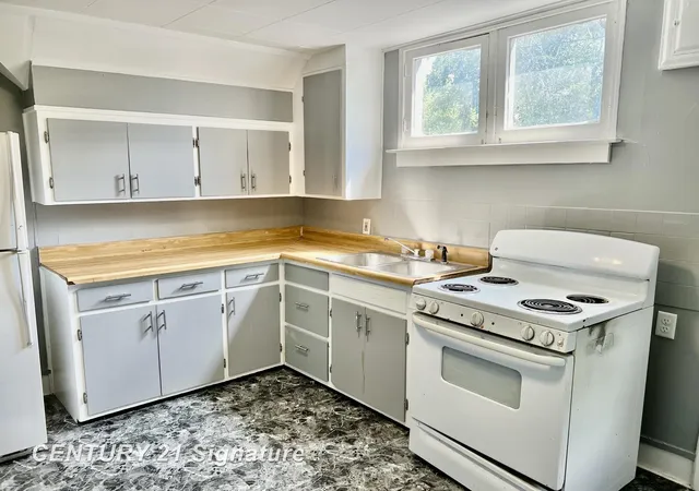 Photo 1 of Multi family home for sale at 815 Mackinaw St, Saginaw, MI 48602 | MLS# 61050220908 | Listing updated on 2026-09-04
