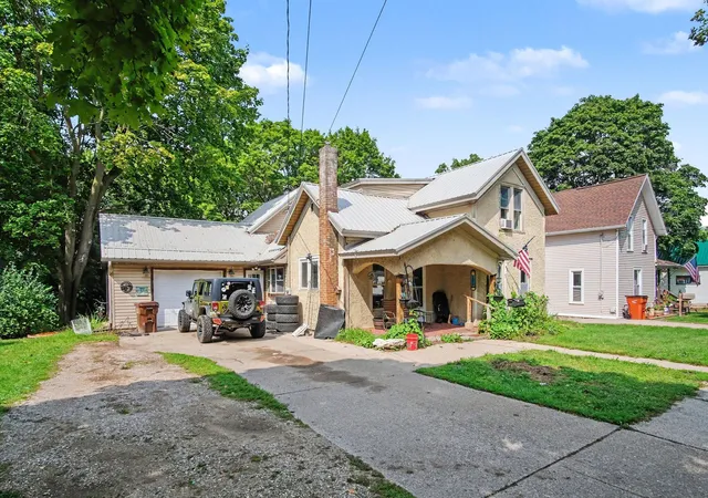 Photo 1 of Sale Pending at 717 S Broas St, Belding, MI 48809 | MLS# 65026047254 | Listing updated on 2026-09-11