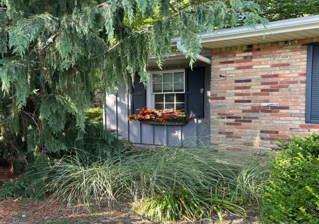 Photo 2 of Single family home for sale at 3884 S 2 Mile Rd, Bay City, MI 48706 | MLS# 81026047266 | Listing updated on 2026-09-10