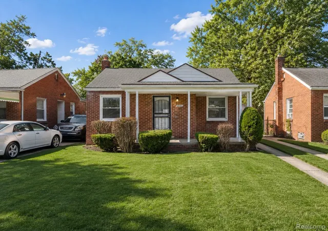 Photo 1 of Single family home for sale at 18704 Sunderland Rd, Detroit, MI 48219 | MLS# 20261071577 | Listing updated on 2026-09-10