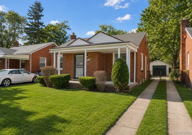 Photo 2 of Single family home for sale at 18704 Sunderland Rd, Detroit, MI 48219 | MLS# 20261071577 | Listing updated on 2026-09-10