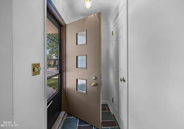 Photo 2 of Single family home for sale at 20631 Wedgewood Dr, Grosse Pointe Woods, MI 48236 | MLS# 58050220917 | Listing updated on 2026-09-14