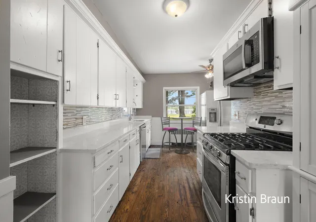 Photo 4 of Single family home for sale at 4078 Highgate Rd, Norton Shores, MI 49441 | MLS# 71026047267 | Listing updated on 2026-09-18