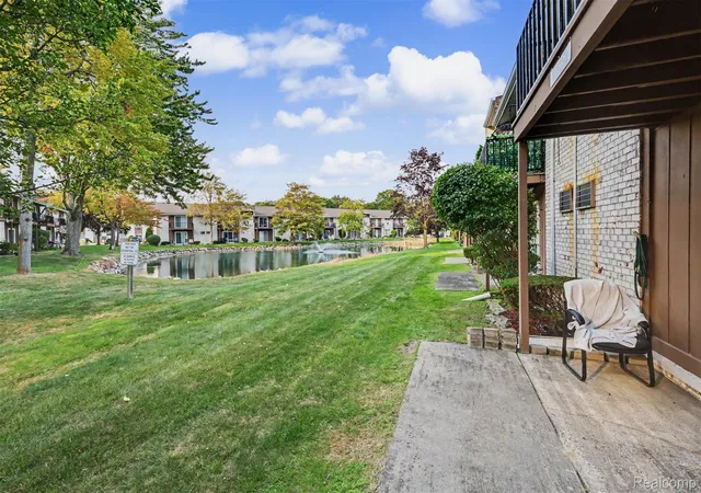 Listing Photo 4 - Condo for sale in building located at 7345 Woodview St, Westland, MI 48185 - Unit #1