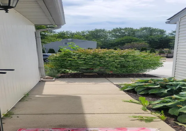 Photo 2 of Single family home for sale at 5465 New Meadow Dr, Ypsilanti, MI 48197 | MLS# 81026047271 | Listing updated on 2026-09-11