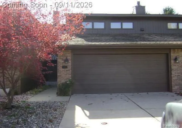 Condo for sale at 1450 Beaumont Cir, Flushing, MI 48433 | MLS# 20261071583