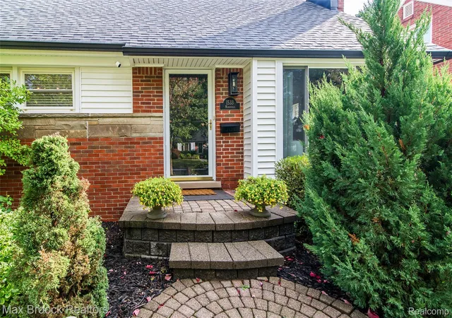 Photo 1 of Single family home for sale at 1533 Mansfield Rd, Birmingham, MI 48009 | MLS# 20261071584 | Listing updated on 2026-09-08