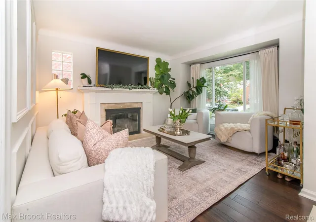 Photo 3 of Single family home for sale at 1533 Mansfield Rd, Birmingham, MI 48009 | MLS# 20261071584 | Listing updated on 2026-09-08