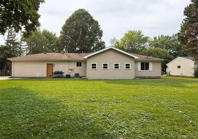 Photo 2 of Single family home for sale at 45440 Wakefield St, Shelby Township, MI 48317 | MLS# 20261071585 | Listing updated on 2026-09-05