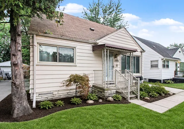 Photo 2 of Single family home for sale at 18286 Denby St, Redford, MI 48240 | MLS# 81026047276 | Listing updated on 2026-09-04