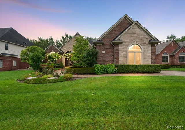 Photo 2 of Single family home for sale at 6332 Shadydale Dr, Shelby Township, MI 48316 | MLS# 20261071586 | Listing updated on 2026-09-11