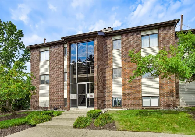 Photo 2 of Condo for sale at 3344 Devonwood Hills Ne, Grand Rapids, MI 49525 | MLS# 65026047278 | Listing updated on 2026-09-04