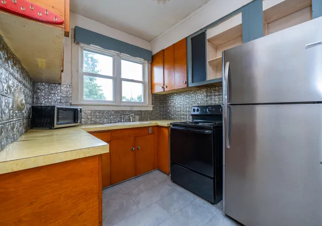 Photo 3 of Single family home for sale at 6655 E Main St, Eau Claire, MI 49111 | MLS# 69026047285 | Listing updated on 2026-09-11