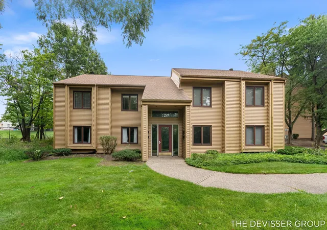 Photo 1 of Sale Pending at 300 Farington Blvd #3, Holland, MI 49423 | MLS# 71026047283 | Listing updated on 2026-09-17