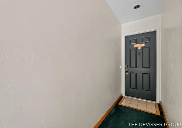 Listing Photo 5 - Condo for sale in building located at 300 Farington Blvd, Holland, MI 49423 - Unit #3