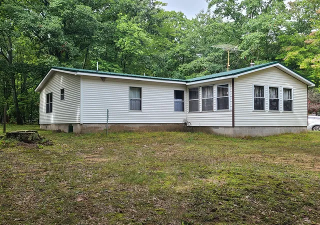 Photo 1 of Single family home for sale at 124 Osceola Ledge Dr, Rose Lake Township Osceola, MI 49655 | MLS# 69026047287 | Listing updated on 2026-09-14