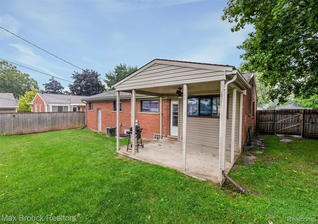 Photo 2 of Single family home for sale at 1136 N Selfridge Blvd, Clawson, MI 48017 | MLS# 20261071597 | Listing updated on 2026-09-10