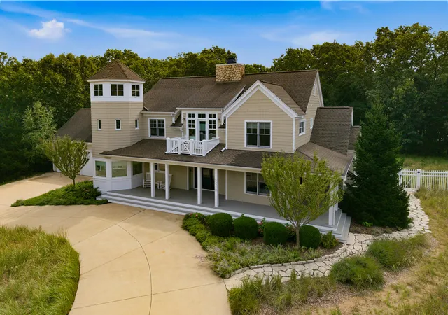 Photo 2 of Single family home for sale at 52210 Main Dr, New Buffalo, MI 49117 | MLS# 69026047307 | Listing updated on 2026-09-14