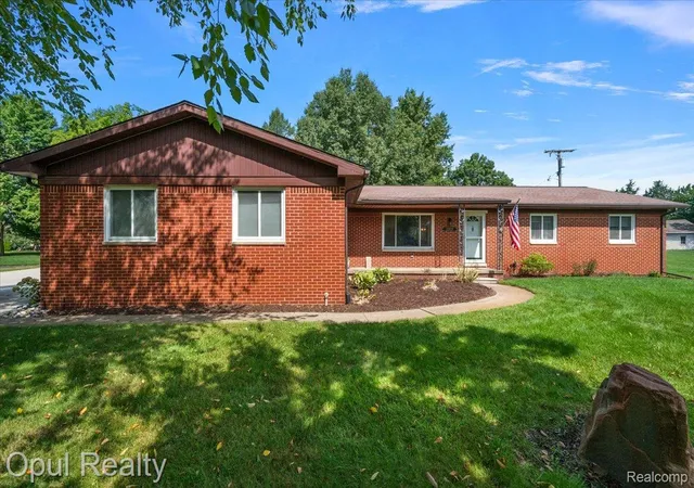 Photo 2 of Single family home for sale at 12821 10 Mile Rd, South Lyon, MI 48178 | MLS# 20261071604 | Listing updated on 2026-09-05
