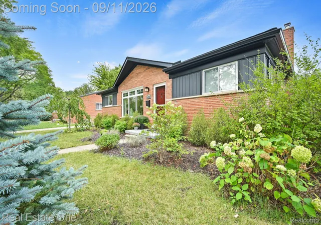 Single family home for sale at 16996 Elizabeth St, Beverly Hills, MI 48025 | MLS# 20261071605