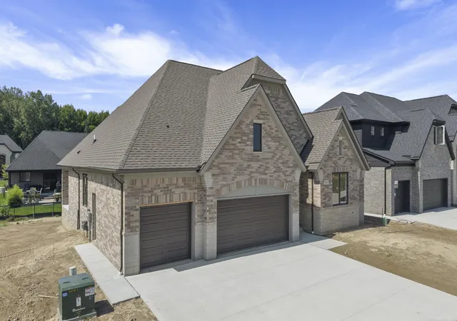 Photo 2 of Single family home for sale at 54413 Palomino Dr, Shelby Charter Township Macomb, MI 48316 | MLS# 58050220939 | Listing updated on 2026-09-17