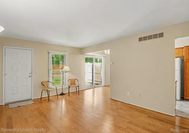 Photo 3 of Condo for sale at 7771 Lake Ridge Dr, Waterford, MI 48327 | MLS# 20261071610 | Listing updated on 2026-09-11