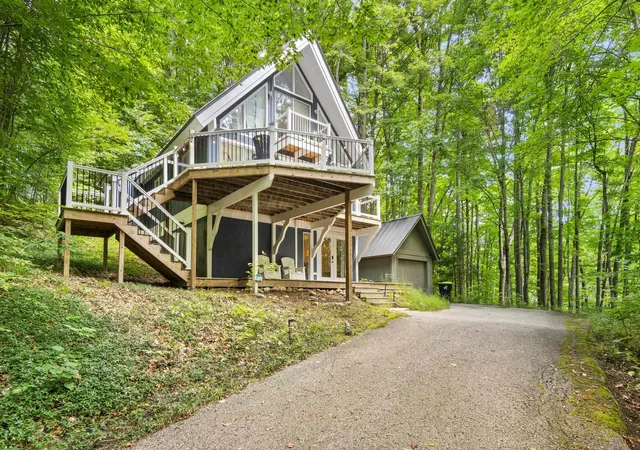 Photo 1 of Single family home for sale at 6631 Wasservalden Strasse, Bellaire, MI 49615 | MLS# 78080073273 | Listing updated on 2026-09-07