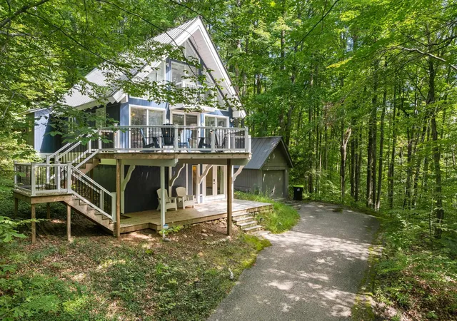 Photo 2 of Single family home for sale at 6631 Wasservalden Strasse, Bellaire, MI 49615 | MLS# 78080073273 | Listing updated on 2026-09-07