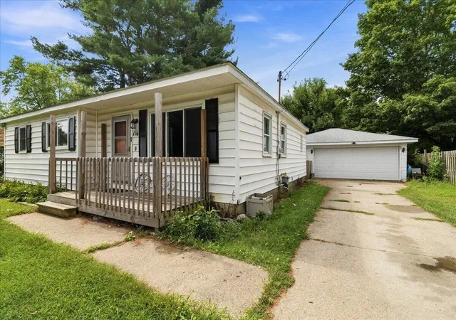 Photo 3 of Single family home for sale at 116 Northway St, Augusta, MI 49012 | MLS# 65026047316 | Listing updated on 2026-09-18