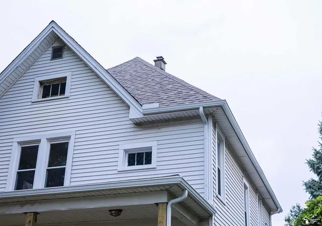 Photo 3 of Single family home for sale at 328 Union St, Monroe, MI 48161 | MLS# 57050220944 | Listing updated on 2026-09-08