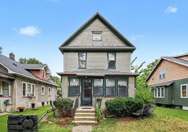 Single family home for sale at 909 Clinton Ave, Kalamazoo, MI 49001 | MLS# 66026047318