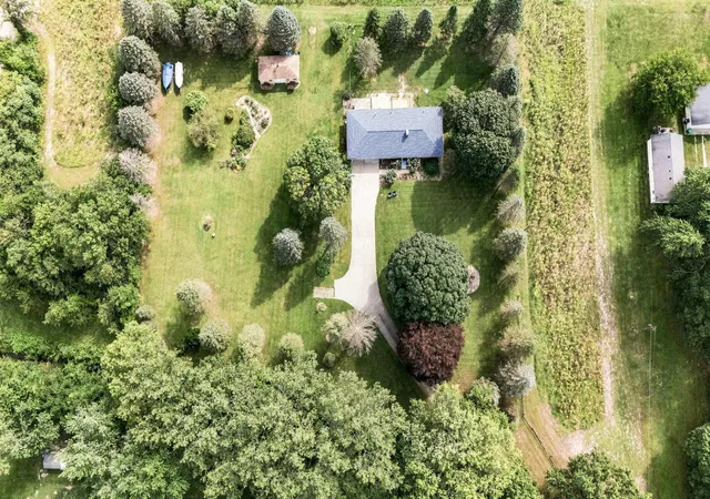 Photo 59 of Single family home for sale at 9557 Cleveland Ave, Baroda, MI 49101 | MLS# 69026047341 | Listing updated on 2026-10-06