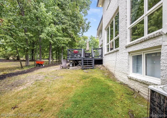 Photo 3 of Single family home for sale at 6195 Oak Trl, West Bloomfield, MI 48322 | MLS# 20261071644 | Listing updated on 2026-09-14