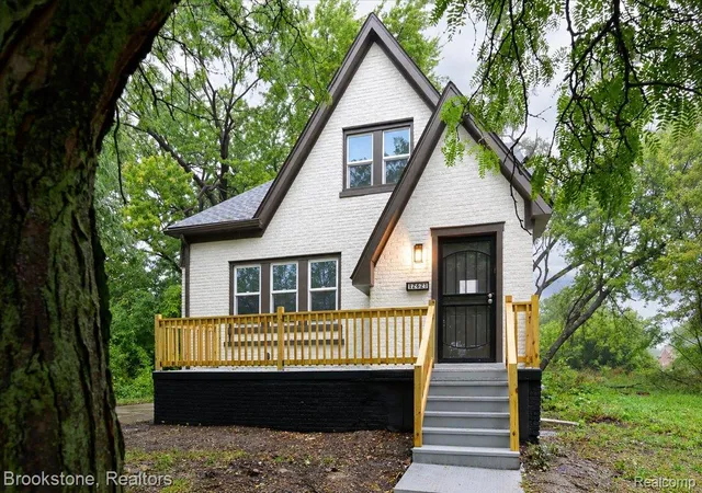 Single family home for sale at 12621 Evanston St, Detroit, MI 48213 | MLS# 20261071645