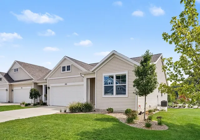 Photo 3 of Condo for sale at 1418 N Village Cir, Kalamazoo, MI 49009 | MLS# 66026047353 | Listing updated on 2026-09-15