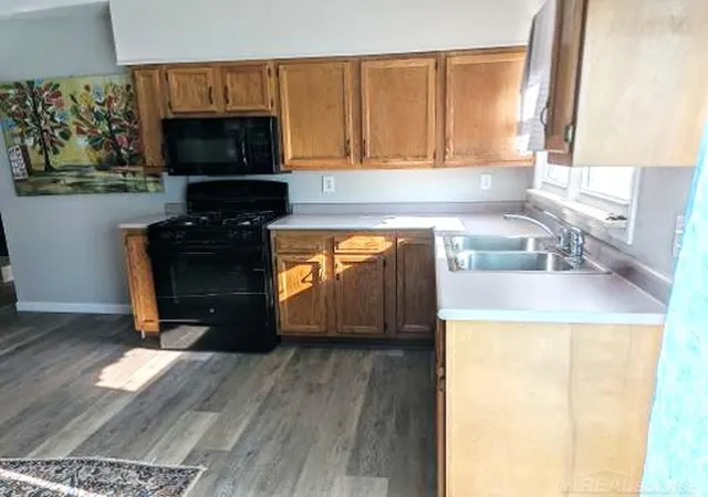 Photo 4 of Single family home for sale at 47546 Roland St, Shelby Township, MI 48317 | MLS# 58050220958 | Listing updated on 2026-09-05