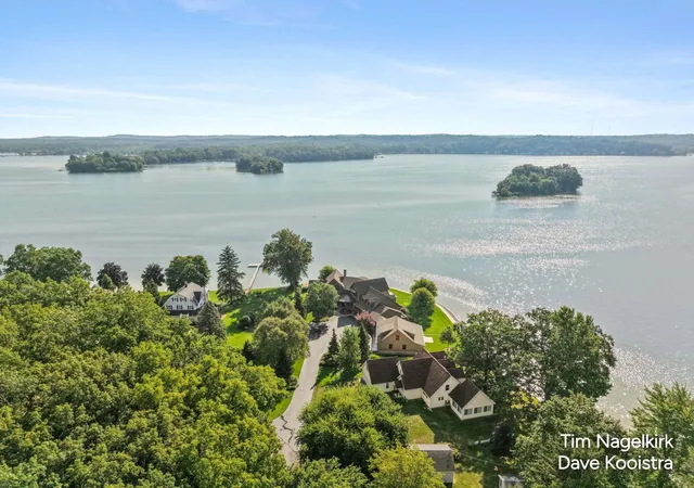 Photo 3 of Single family home for sale at 4023 Grandview Dr, Shelbyville, MI 49344 | MLS# 65026047363 | Listing updated on 2026-09-05