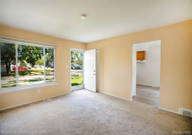 Photo 3 of Single family home for sale at 9001 Fremont St, Livonia, MI 48150 | MLS# 20261071664 | Listing updated on 2026-09-19
