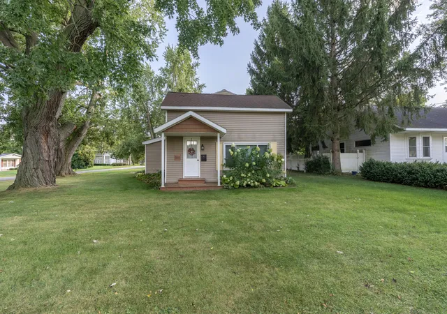 Photo 2 of Single family home for sale at 188 Cutter Ave, Coldwater, MI 49036 | MLS# 62026047368 | Listing updated on 2026-09-06