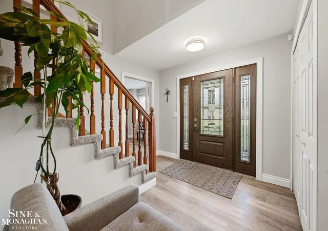 Photo 2 of Single family home for sale at 4882 25 Mile Rd, Shelby Township, MI 48316 | MLS# 58050220964 | Listing updated on 2026-09-15