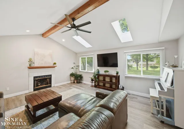 Photo 4 of Single family home for sale at 4882 25 Mile Rd, Shelby Township, MI 48316 | MLS# 58050220964 | Listing updated on 2026-10-06