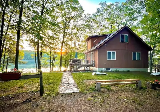 Photo 1 of Single family home for sale at 18819 Lakewood Cir, Lake Ann, MI 49650 | MLS# 78080073283 | Listing updated on 2026-09-08