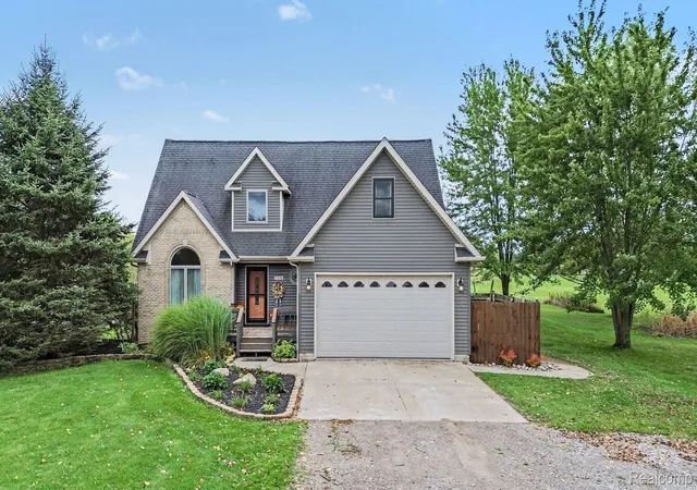 Photo 2 of Single family home for sale at 7776 Mclean Dr, Imlay City, MI 48444 | MLS# 20261071689 | Listing updated on 2026-09-12