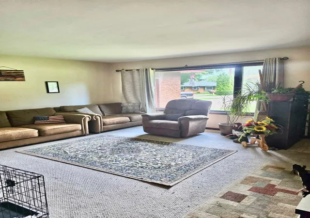 Photo 3 of Single family home for sale at 4850 Shore Dr, Coloma, MI 49038 | MLS# 69026047380 | Listing updated on 2026-09-16