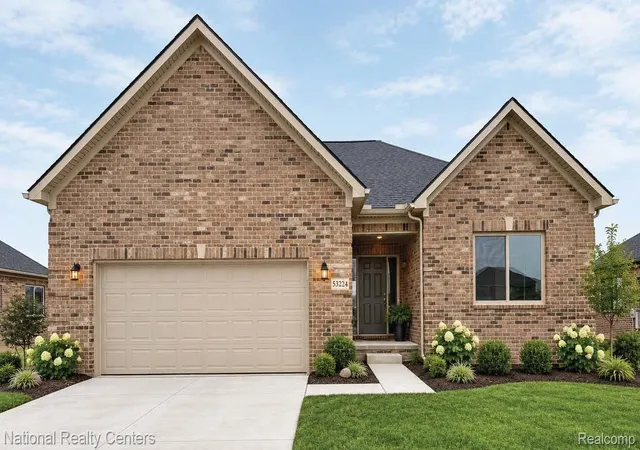 Photo 1 of Single family home for sale at 957 Guenevere Dr, Oxford Charter Township Oakland, MI 48371 | MLS# 20261071702 | Listing updated on 2026-10-11